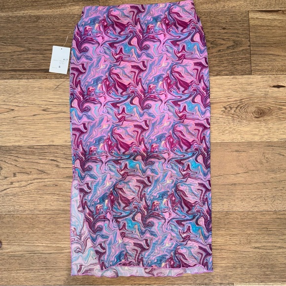 NWT- 2 piece set - Picture 5 of 8